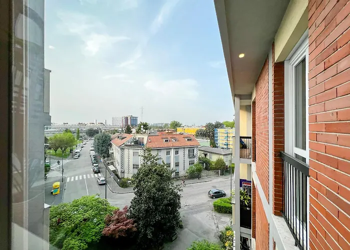 Repetti Suites - Two Adjacent & Independent s 10 Minutes To Milan City Centre & Linate Airport