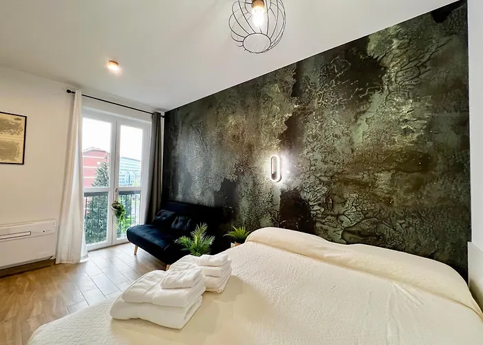 Repetti Suites - Two Adjacent & Independent s 10 Minutes To Milan City Centre & Linate Airport